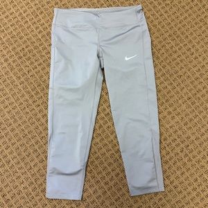 Nike dry fit power racer crop running tights 3/4  length gray size med